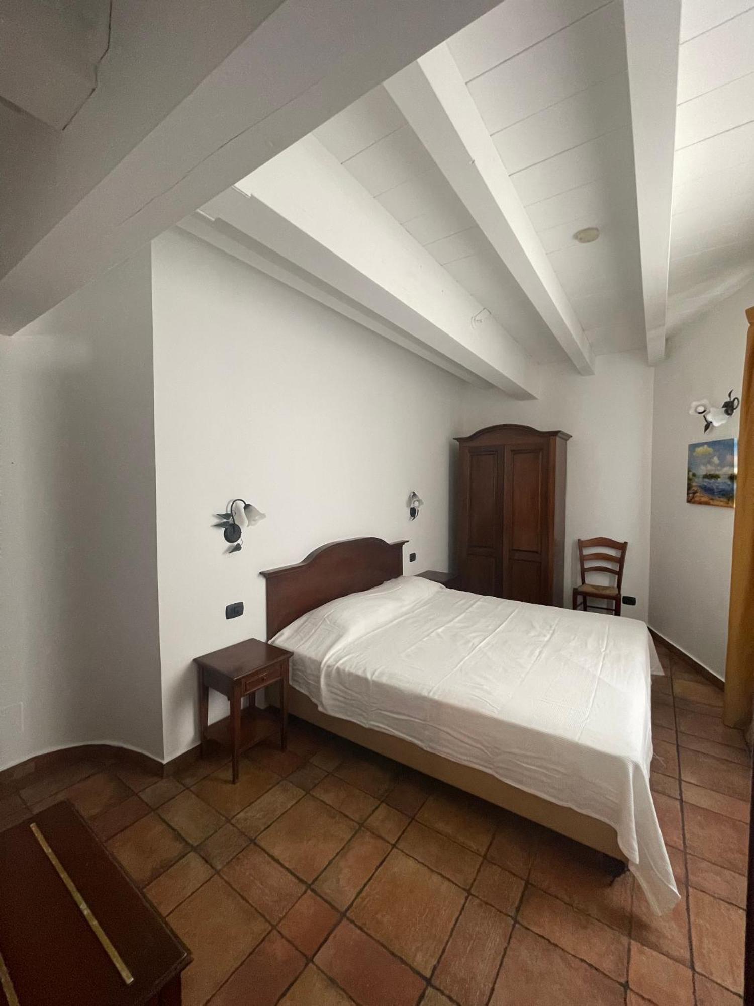 Hotel Capomulini 3 Stelle Acireale Exterior foto